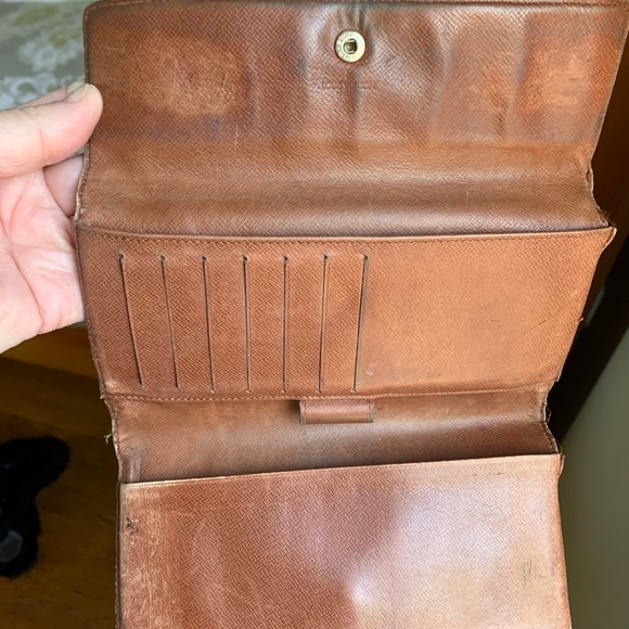 Louis Vuitton Wallet - Picture 8 of 14